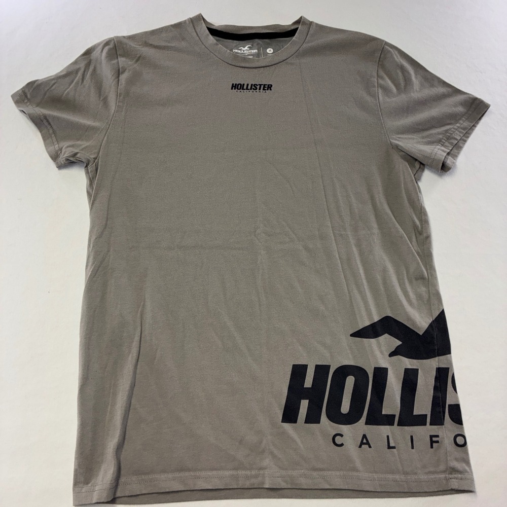 585 Athleisure Hollister Sport Knit T-Shirt Medium Grey Graphic Logo Tee